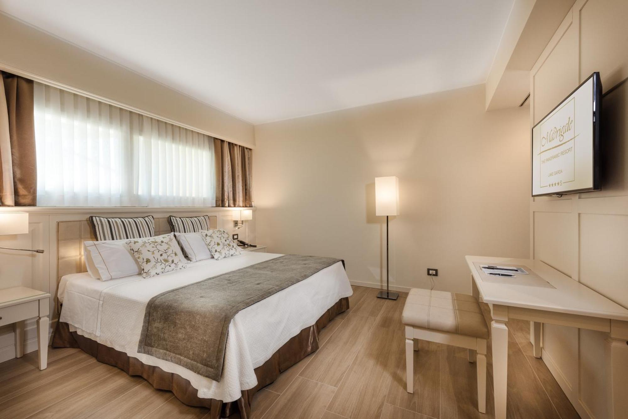 Madrigale Panoramic Lifestyle & Soulful Hotel Costermano Exteriér fotografie